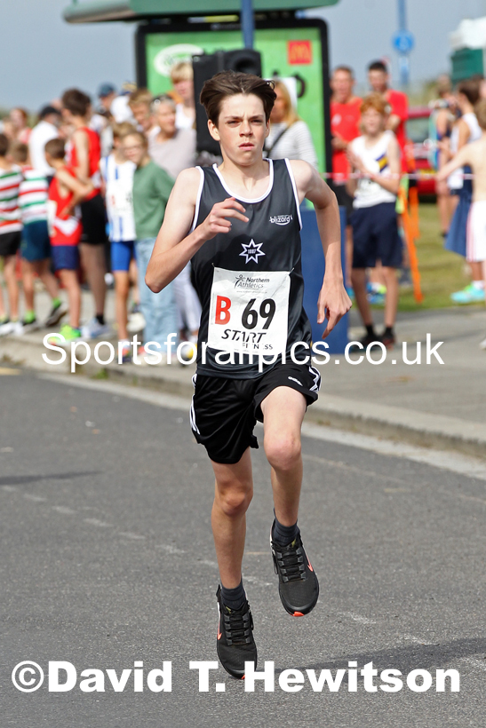Boys under-15s 2021 Northern 6 and 4 Stage and Young Athletes Road Relays, Redcar. Photo: David T. Hewitson/Sports for All Pics